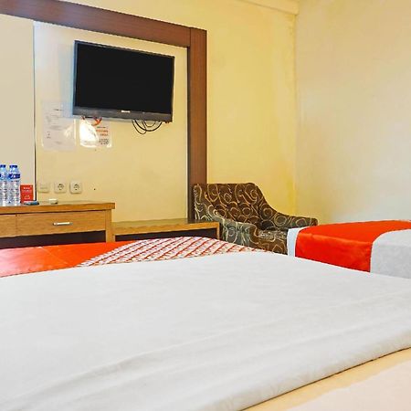 נקסר Collection O Losari Near Pantai Losari Formerly Hotel Grand Populer מראה חיצוני תמונה