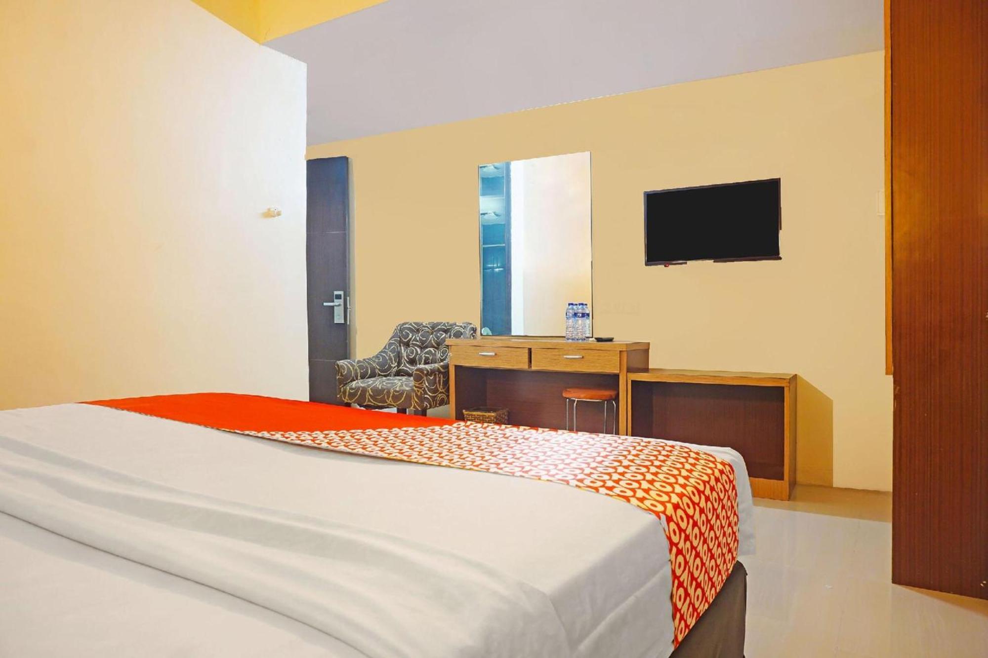 נקסר Collection O Losari Near Pantai Losari Formerly Hotel Grand Populer מראה חיצוני תמונה