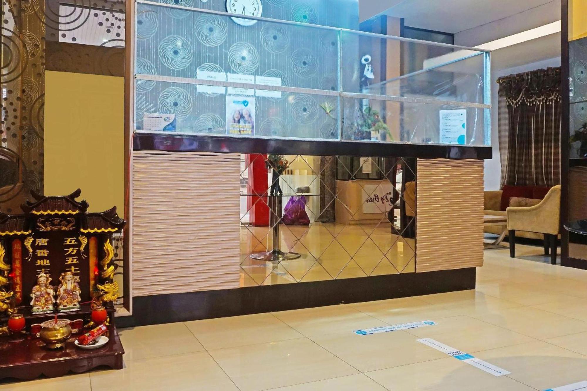 נקסר Collection O Losari Near Pantai Losari Formerly Hotel Grand Populer מראה חיצוני תמונה